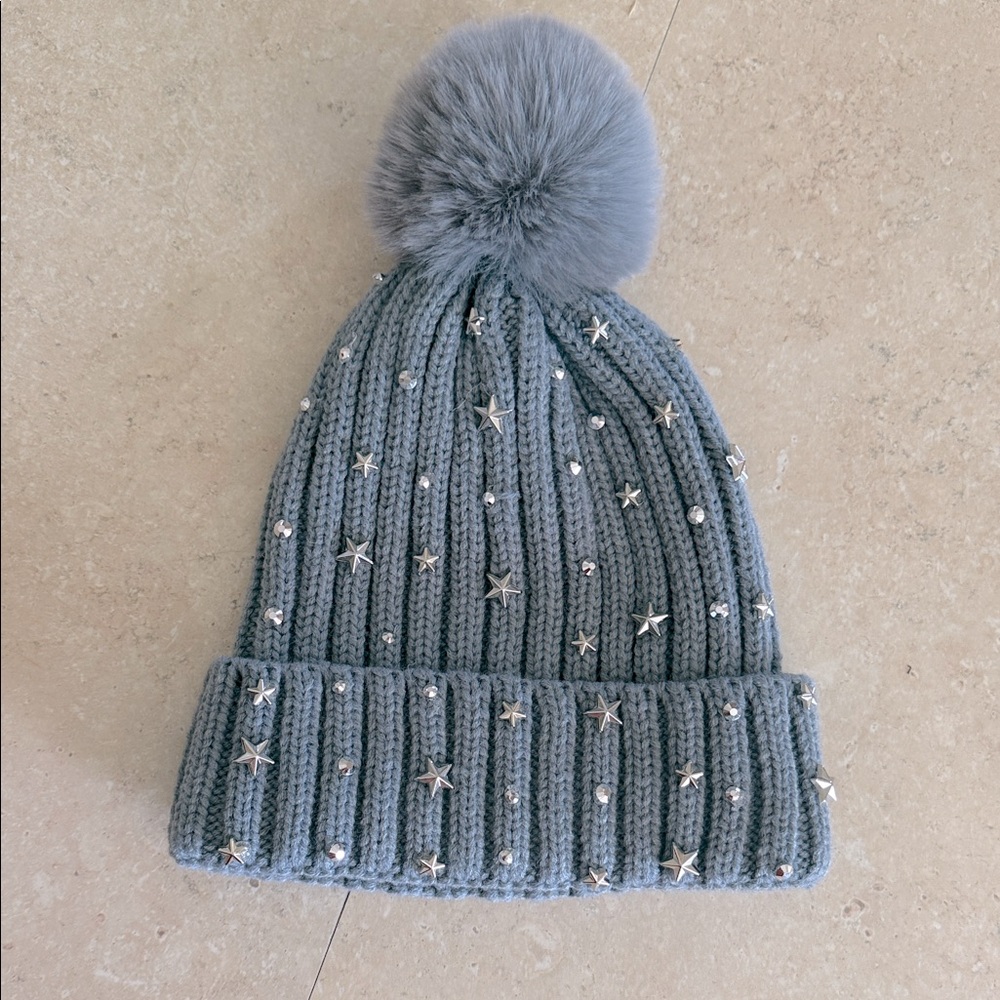💥3/$12 SALE💥 COG studded beanie